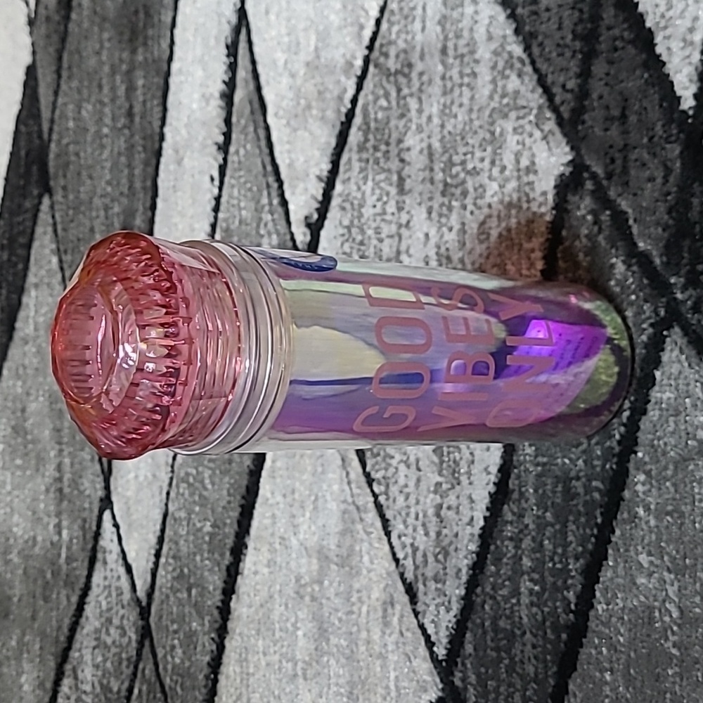 GOOD VIBES ONLY IRIDESCENT GEM TOP WATER BOTTLE TUMBLER